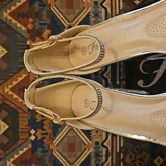 FOREVER 21 Rose Gold Rhinestone Strappy Chunky High Heel Holiday Josina Pumps 9 - Picture 4 of 16